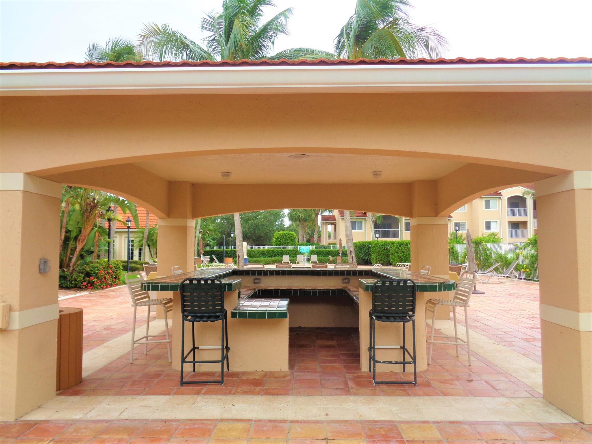 LAGUNA OF VERO BEACH - Residential Lease