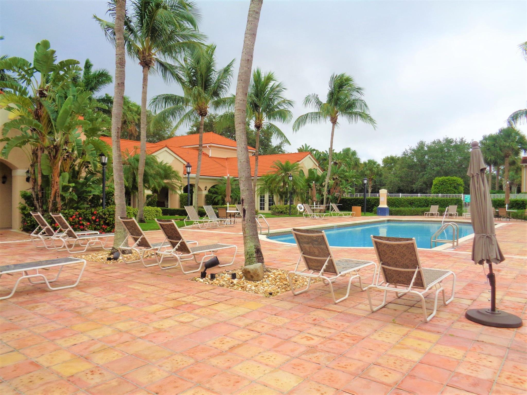 LAGUNA OF VERO BEACH - Residential Lease