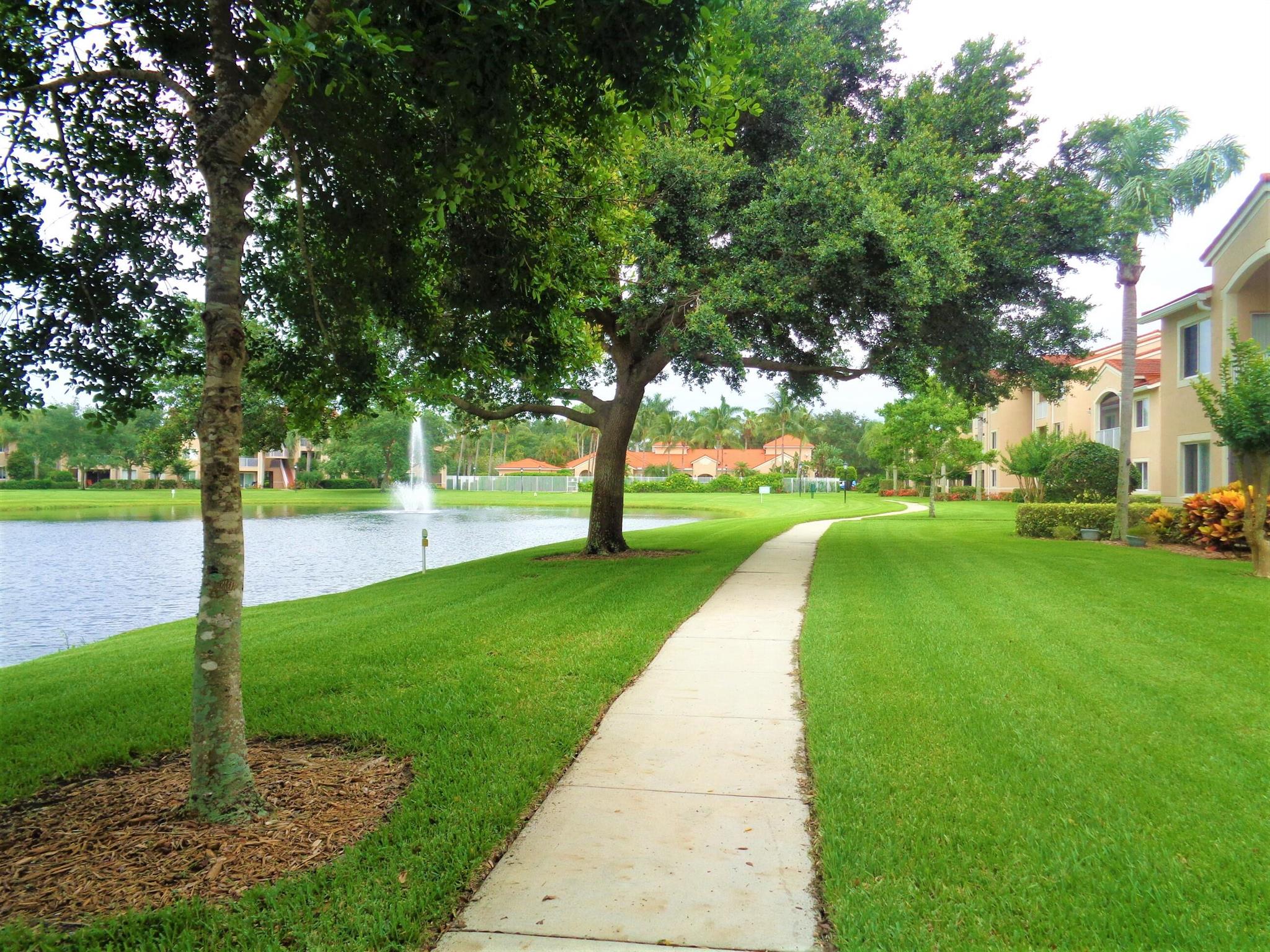 LAGUNA OF VERO BEACH - Residential Lease