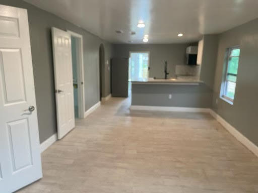METES AND BOUNDS - Residential Lease