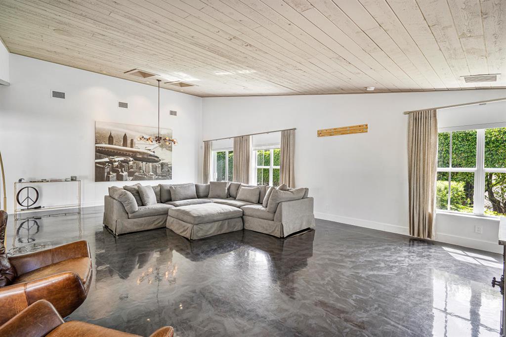 BOCA RATON BATH & TENNIS - Residential