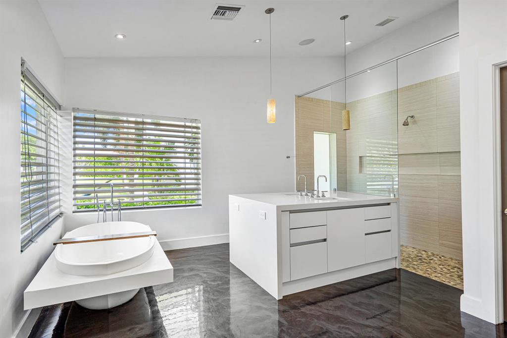 BOCA RATON BATH & TENNIS - Residential