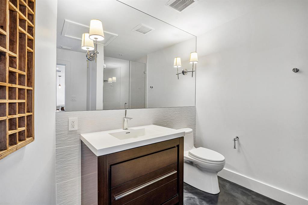 BOCA RATON BATH & TENNIS - Residential