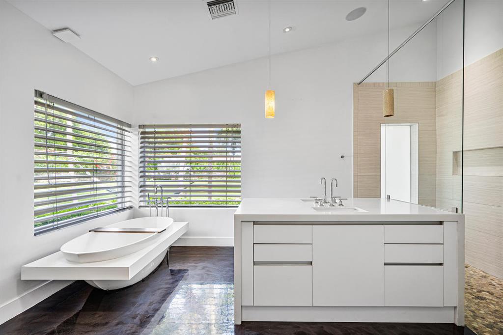 BOCA RATON BATH & TENNIS - Residential