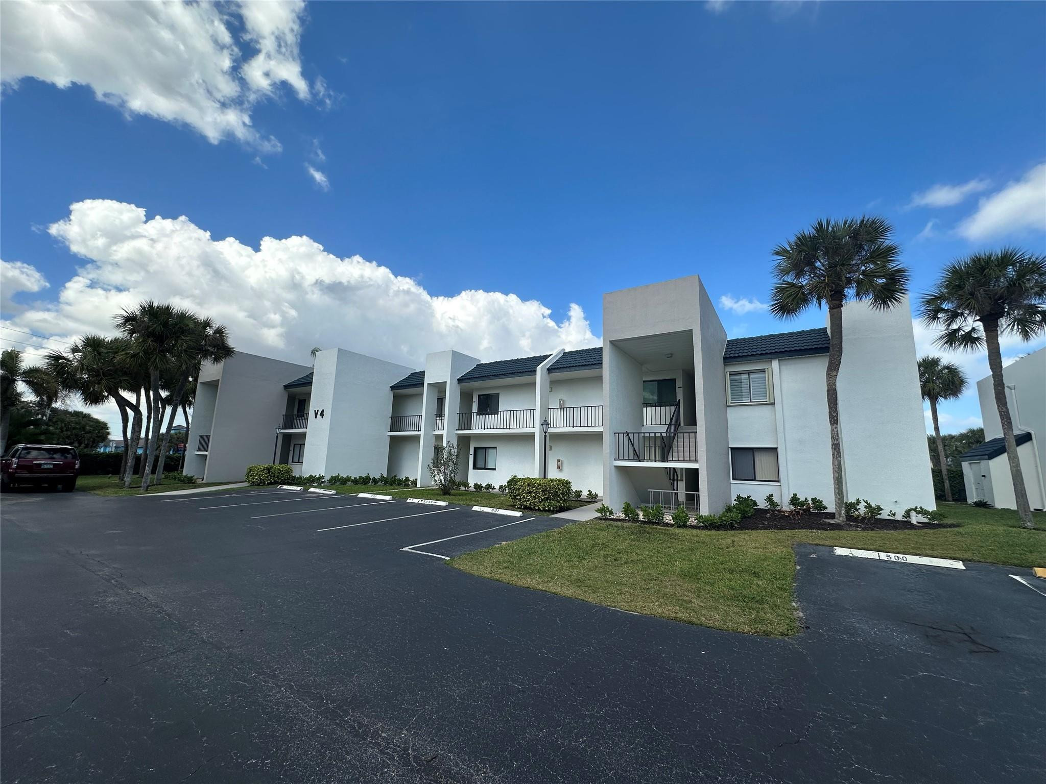 Jupiter Ocean & Racquet - Residential Lease