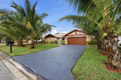 Tiny photo for 10949 NW 1st Manor, Coral Springs, FL 33071 (MLS # B26032864)