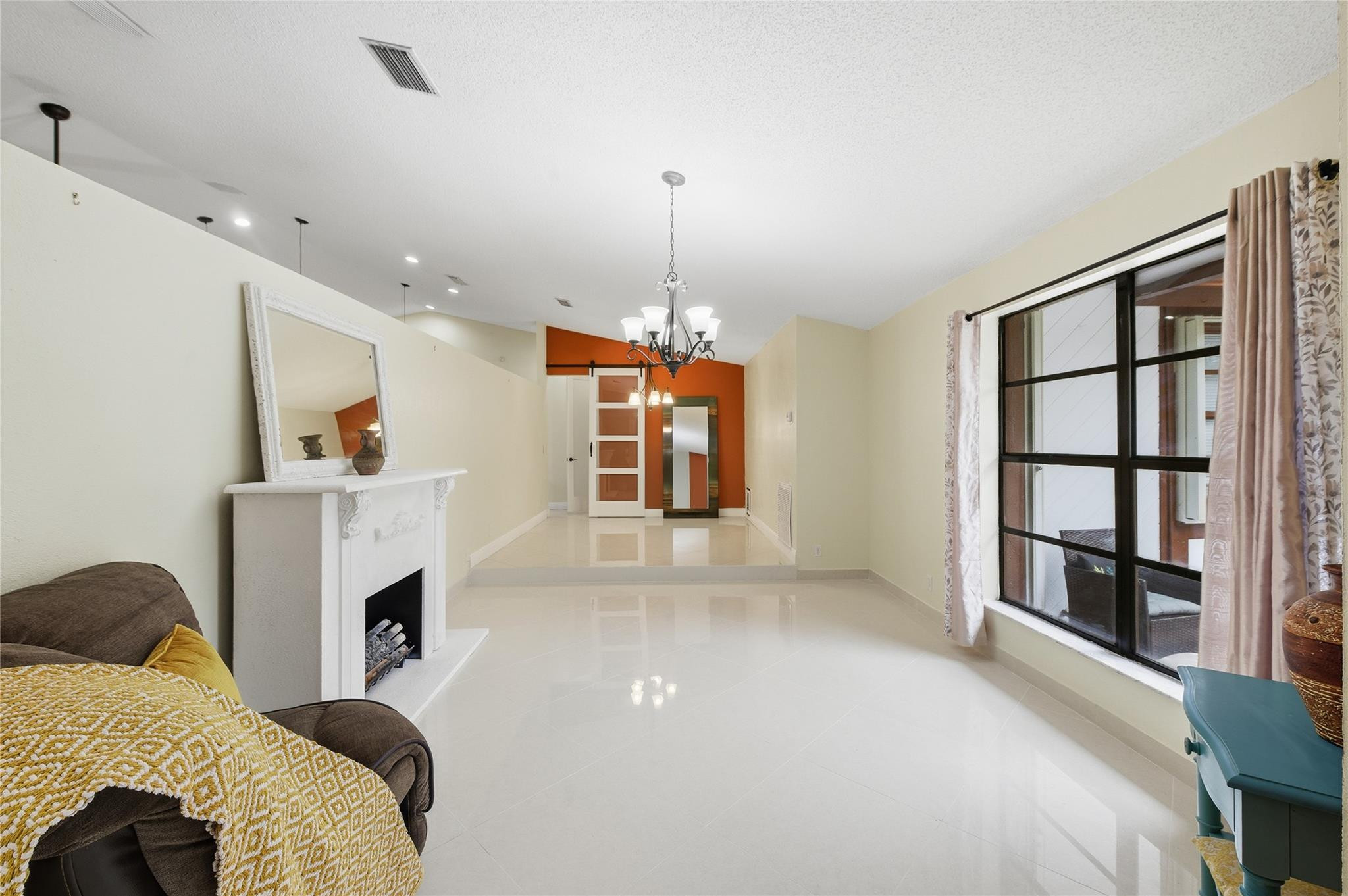 CYPRESS GLEN - Residential