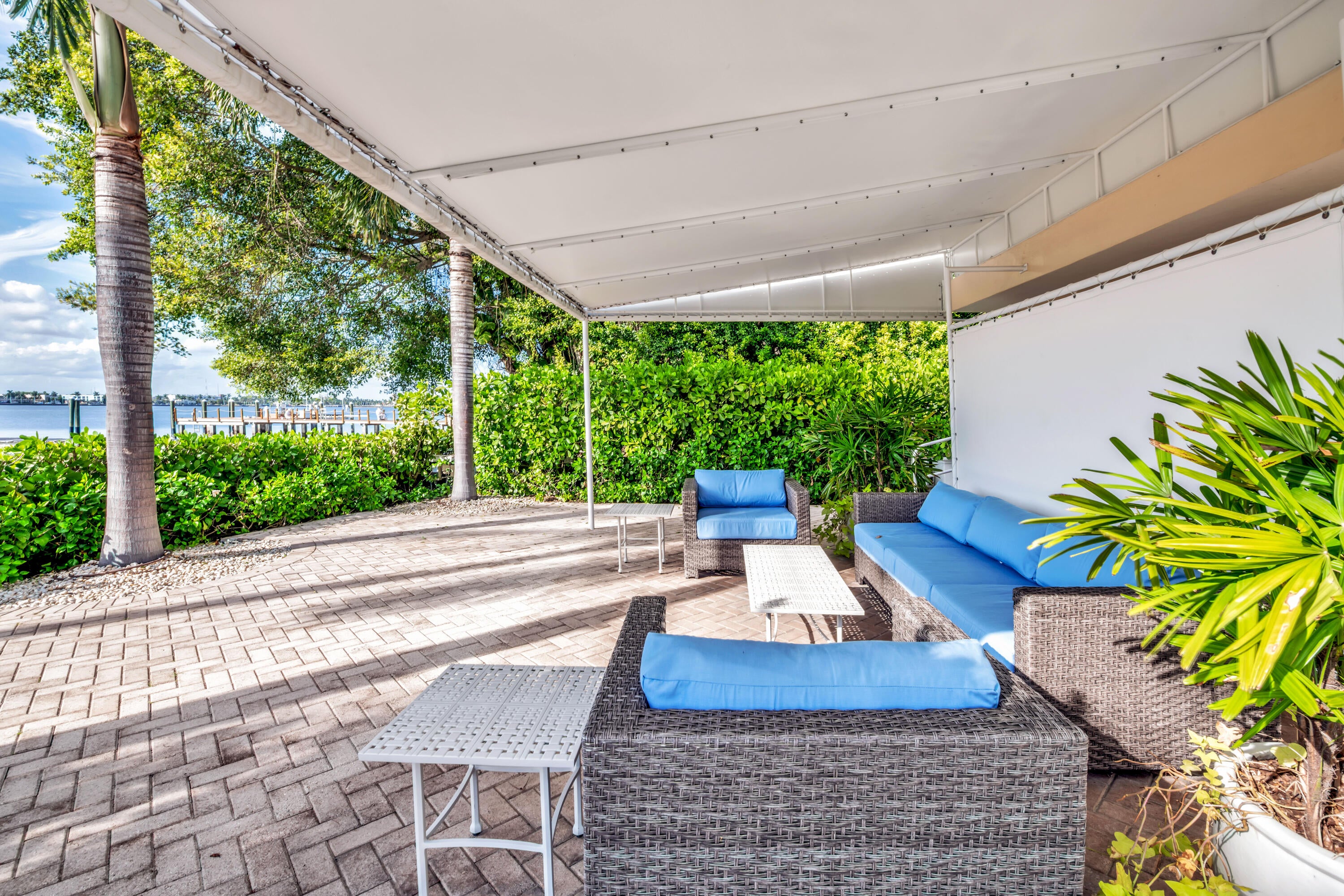 250 Bradley Place 504