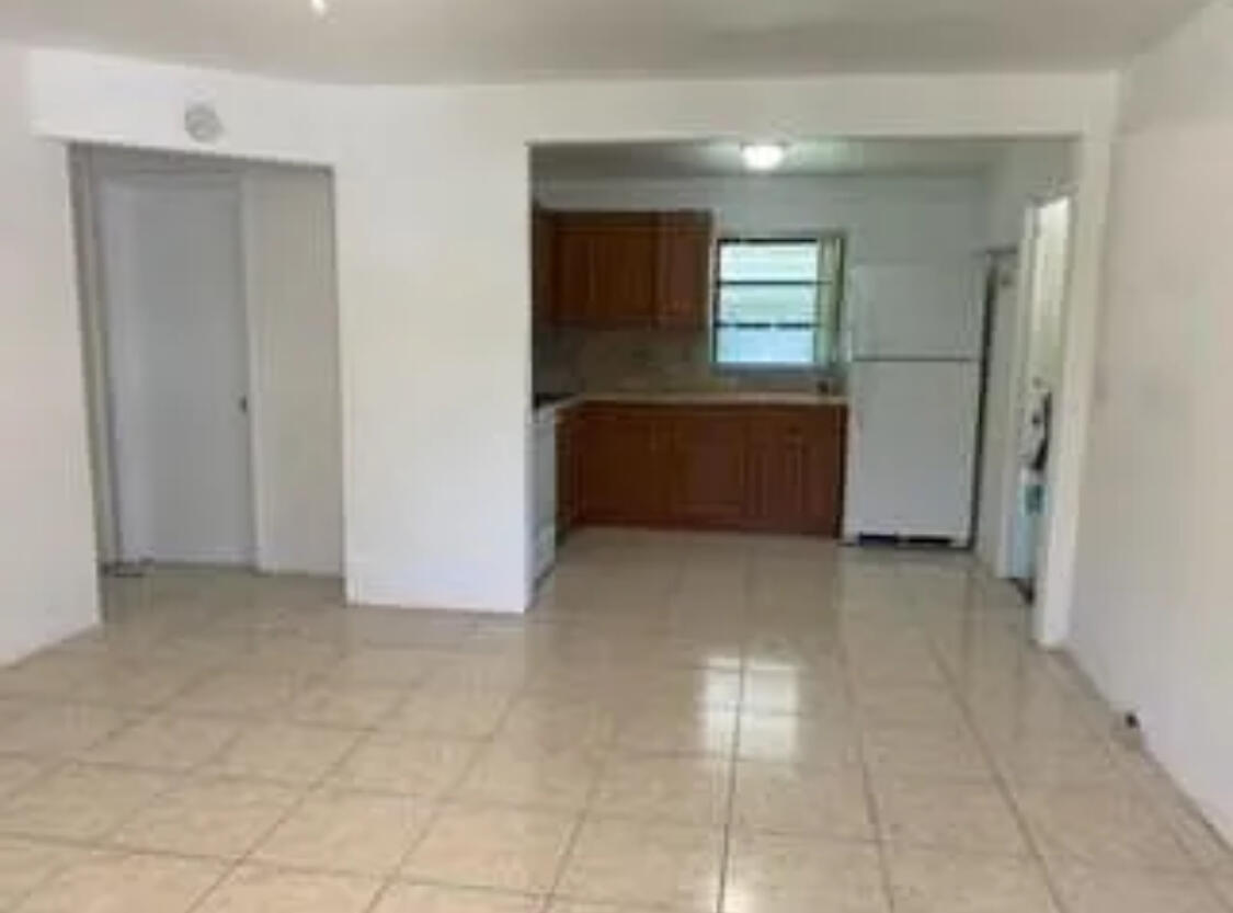 PLAYLAND ESTATES SEC 1 - Residential Lease