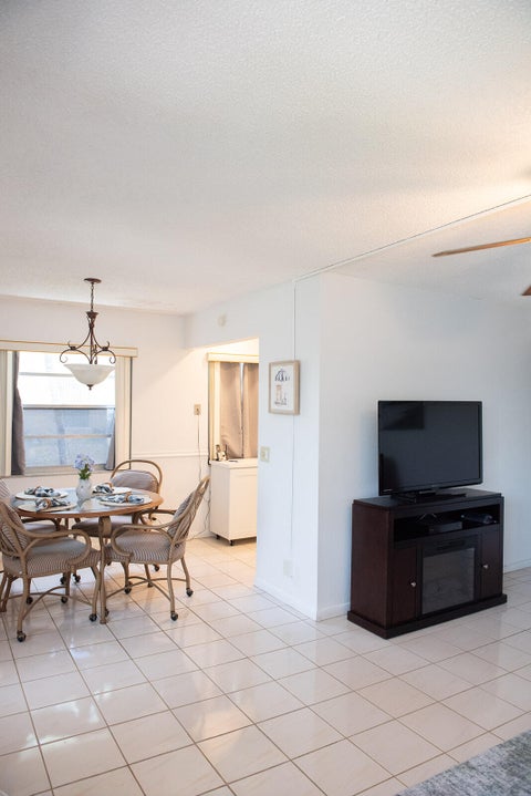 Tiny photo for 416 Capri I, Delray Beach, FL 33484 (MLS # B26040146)