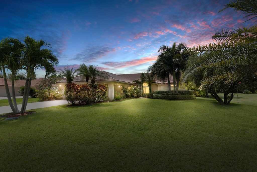 Photo of 1226 SW Paradise Cove, Port St Lucie, FL 34986 (MLS # R10892369)