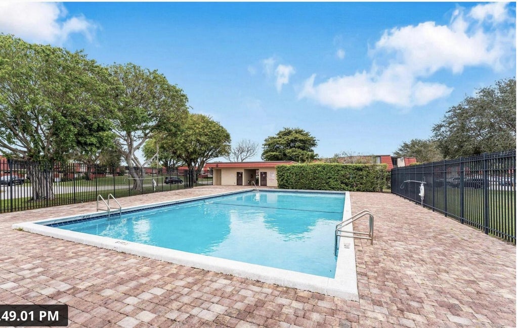 Photo of 3915 Victoria Drive NE, West Palm Beach, FL 33406 (MLS # B26037197)
