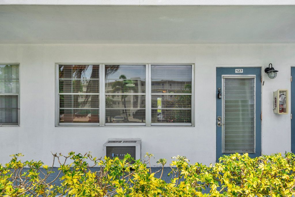 Photo of 127 Westbury G, Deerfield Beach, FL 33442 (MLS # B26030505)