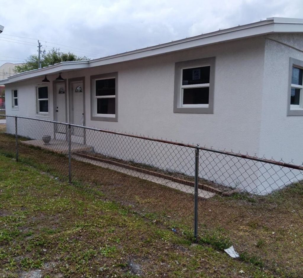 Photo of 1102 N 17th Street, Fort Pierce, FL 34950 (MLS # R11091784)