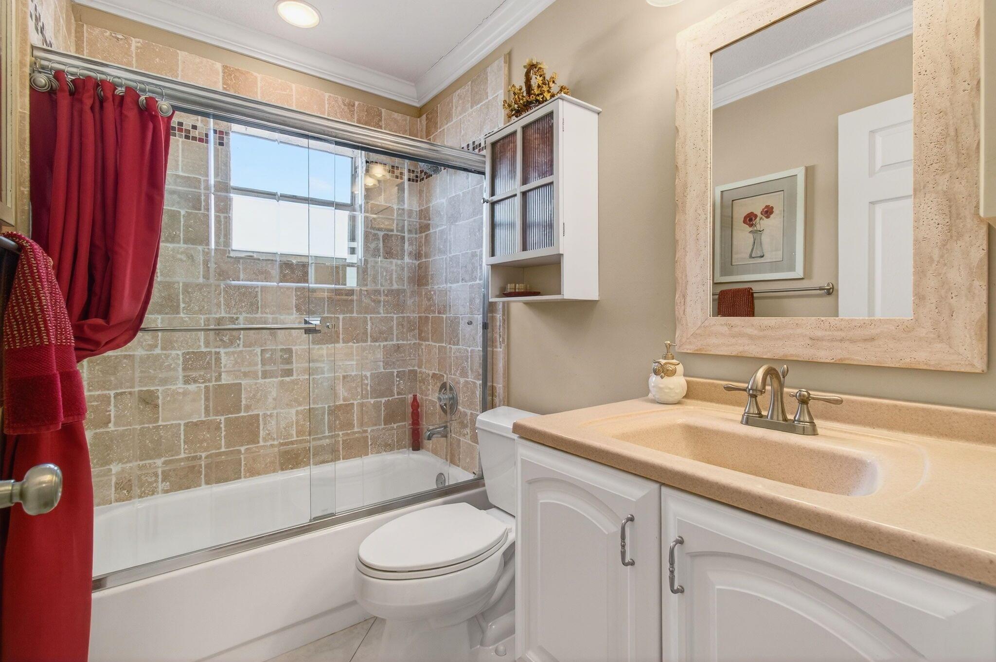 KINGS POINT - Residential