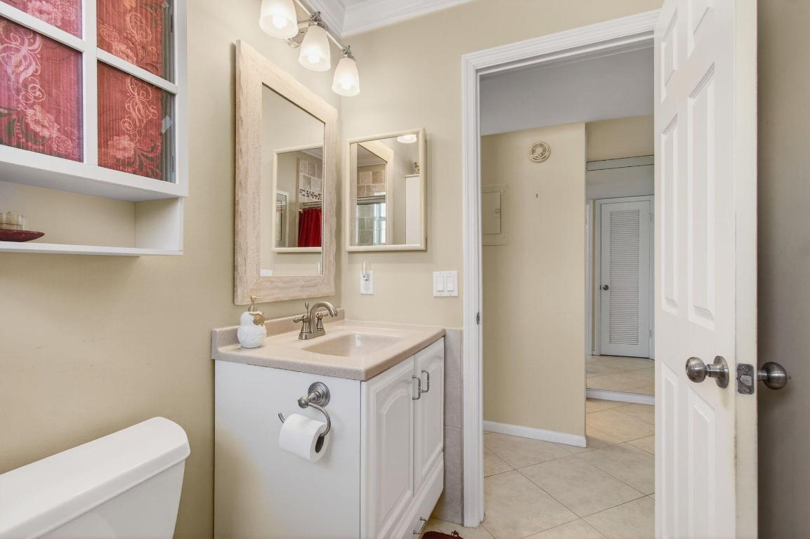 KINGS POINT - Residential