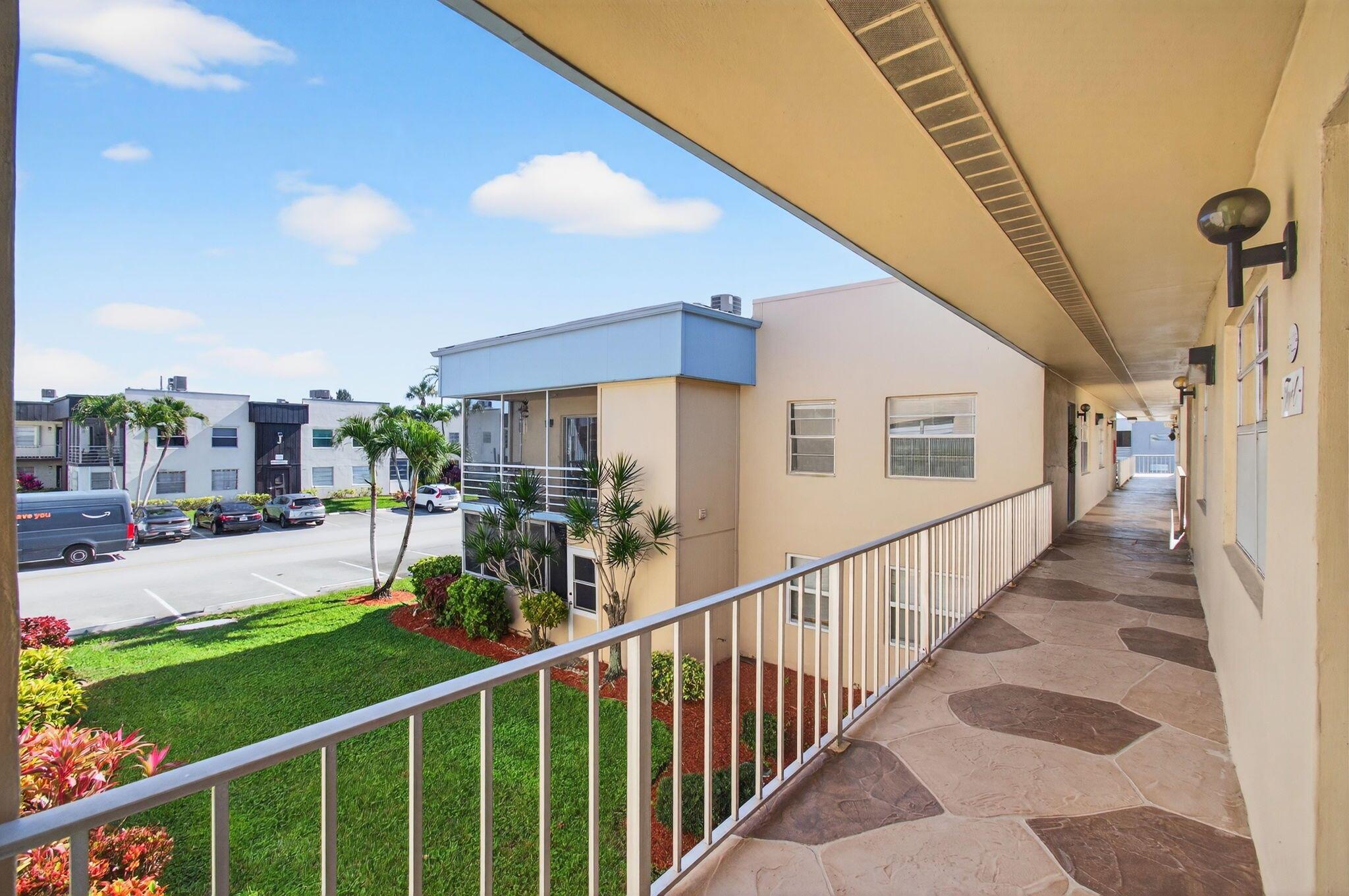 KINGS POINT - Residential