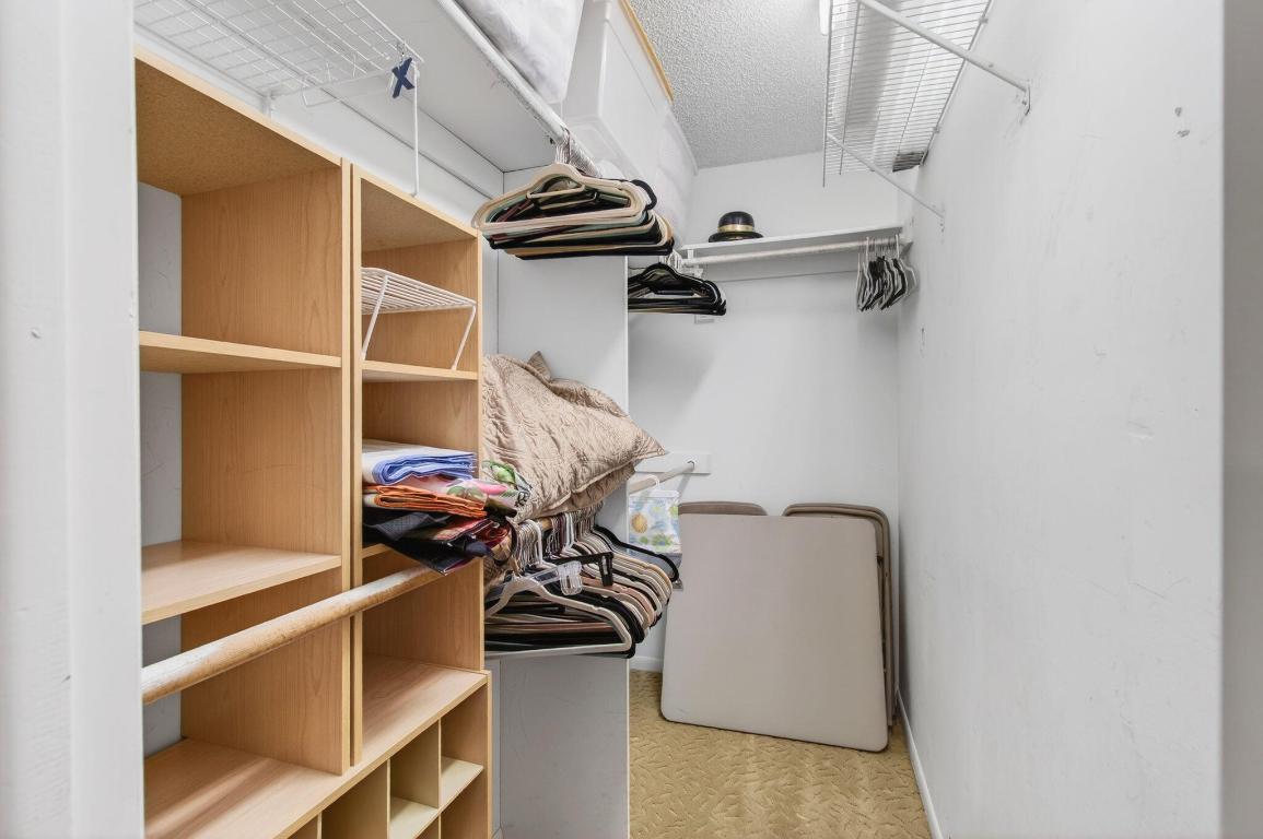 KINGS POINT - Residential