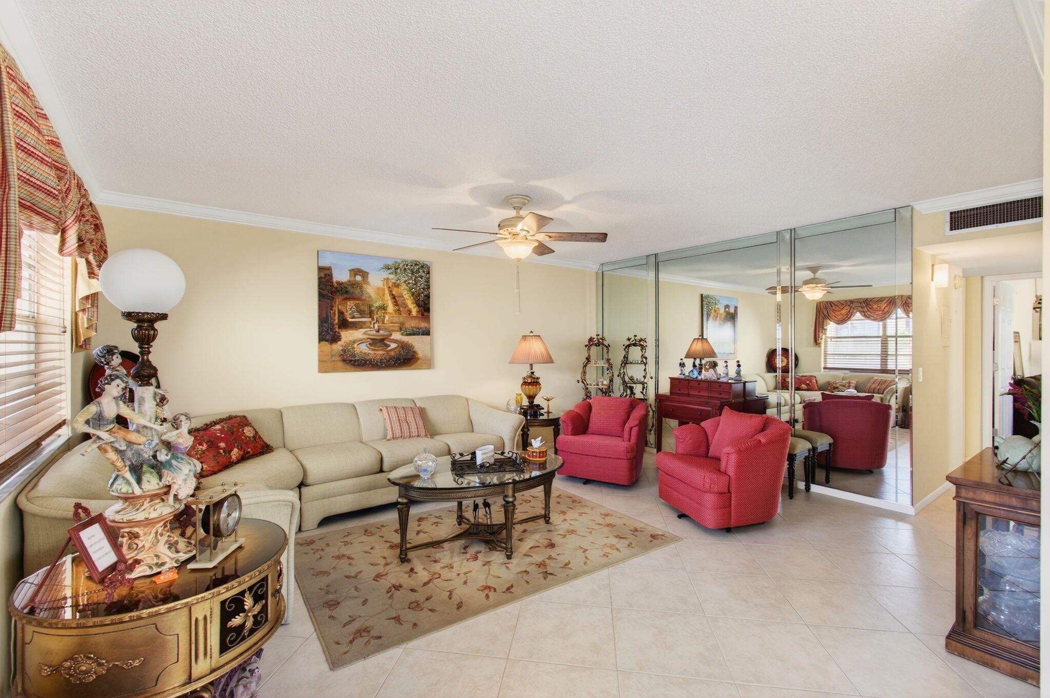 KINGS POINT - Residential