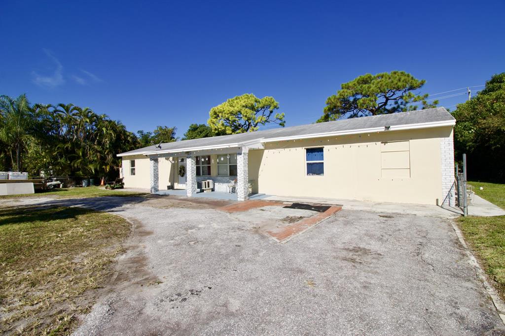 ACACIA VILLA - Residential