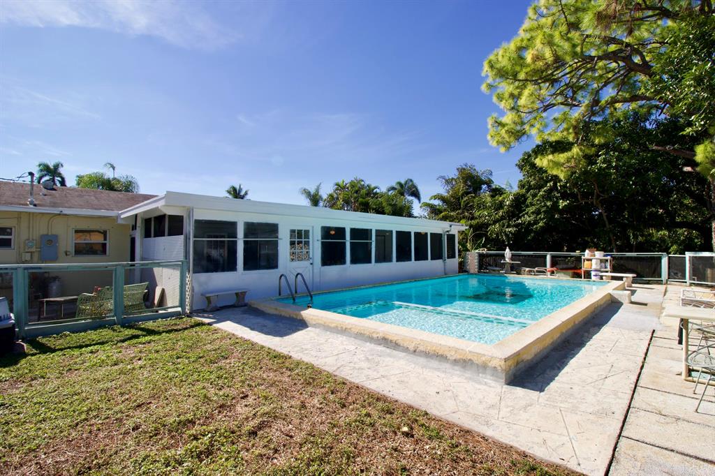 ACACIA VILLA - Residential