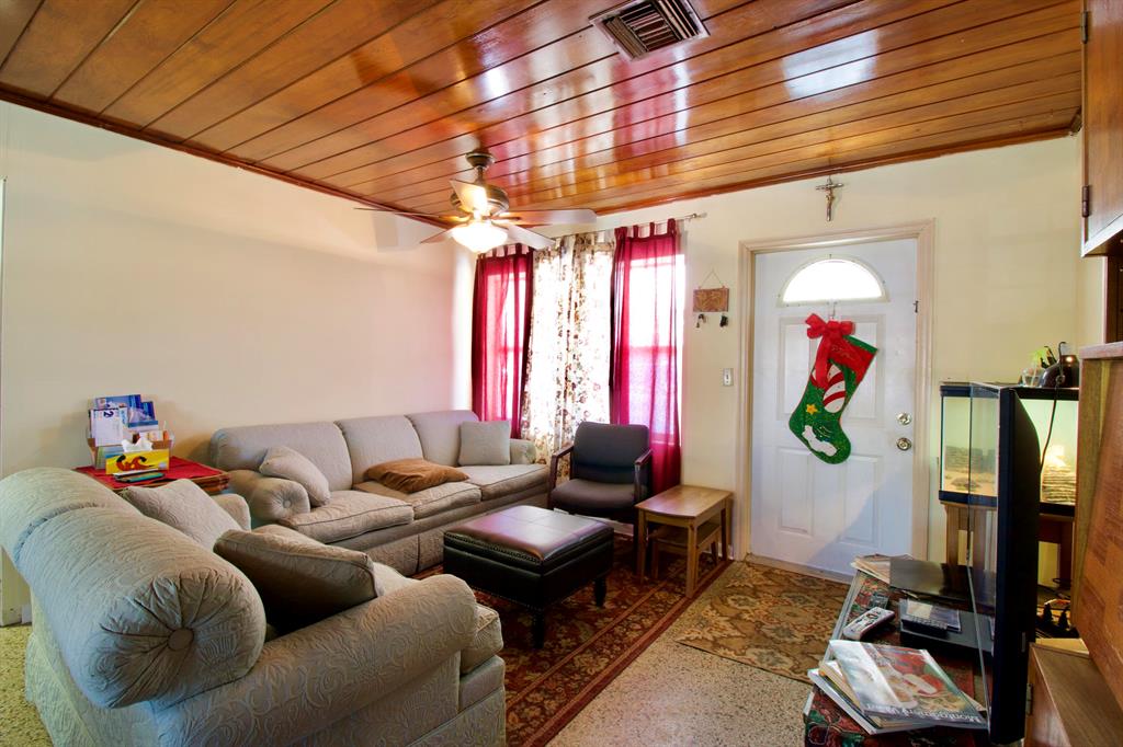 ACACIA VILLA - Residential