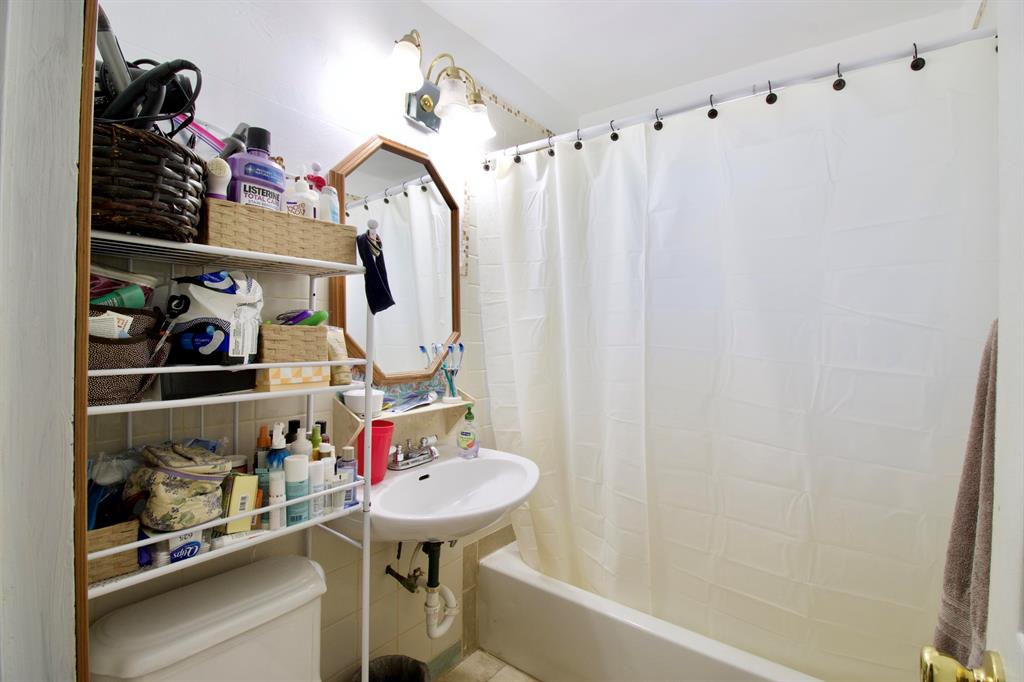 ACACIA VILLA - Residential