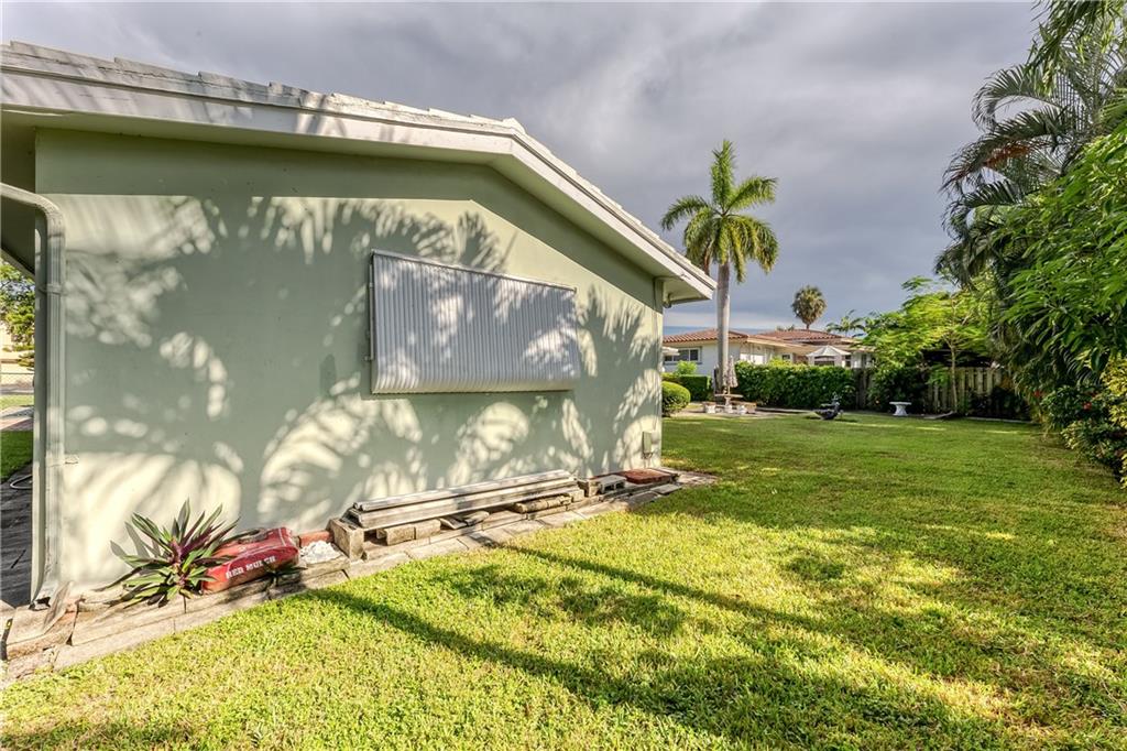 Lighthouse Point 3rd Sec - Residential
