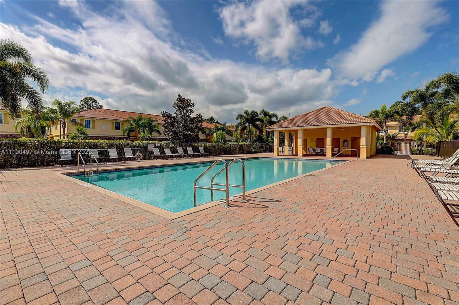 RIVER MARINA - Residential Lease