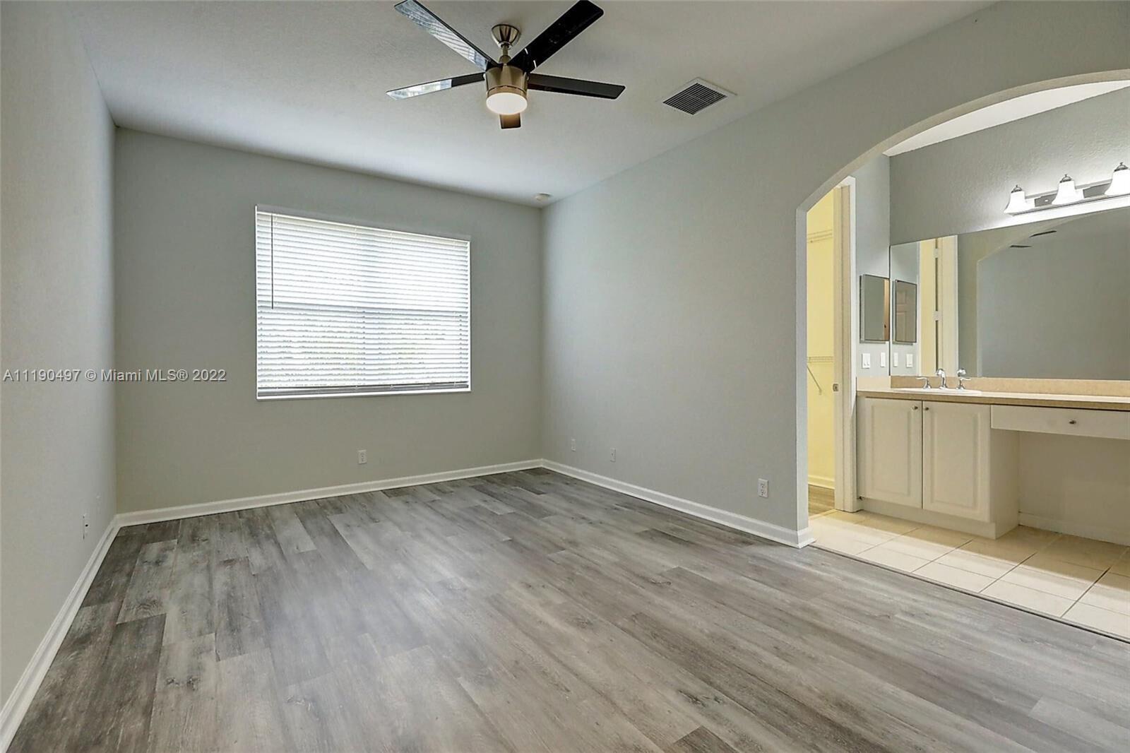 RIVER MARINA - Residential Lease