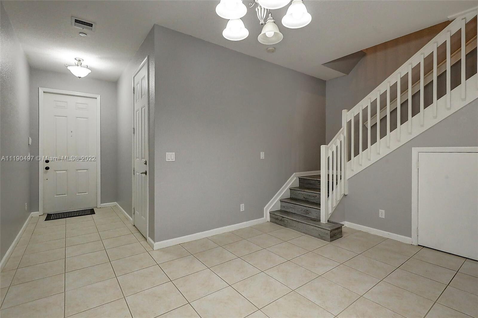 RIVER MARINA - Residential Lease