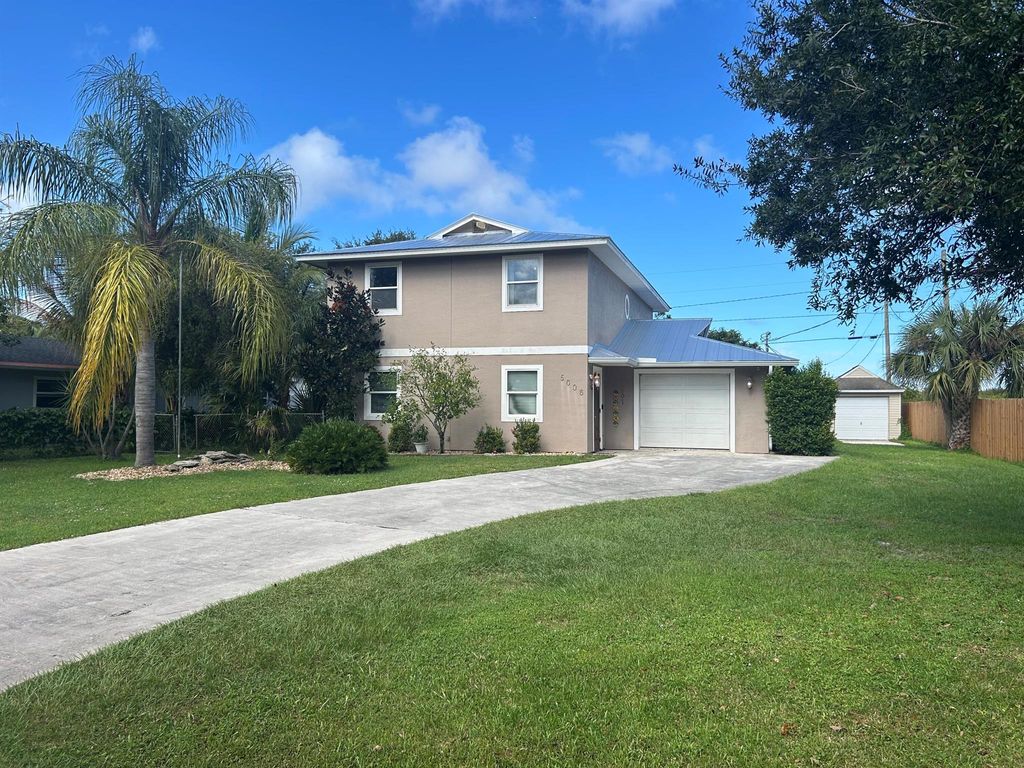 Photo of 5006 Sunset Boulevard, Fort Pierce, FL 34982 (MLS # R11013513)