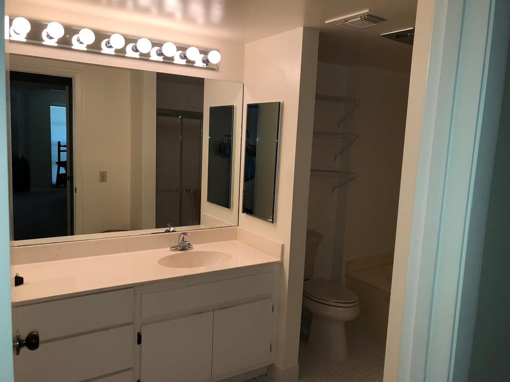 STRATFORD AT HUNTERS RUN CONDO - Residential