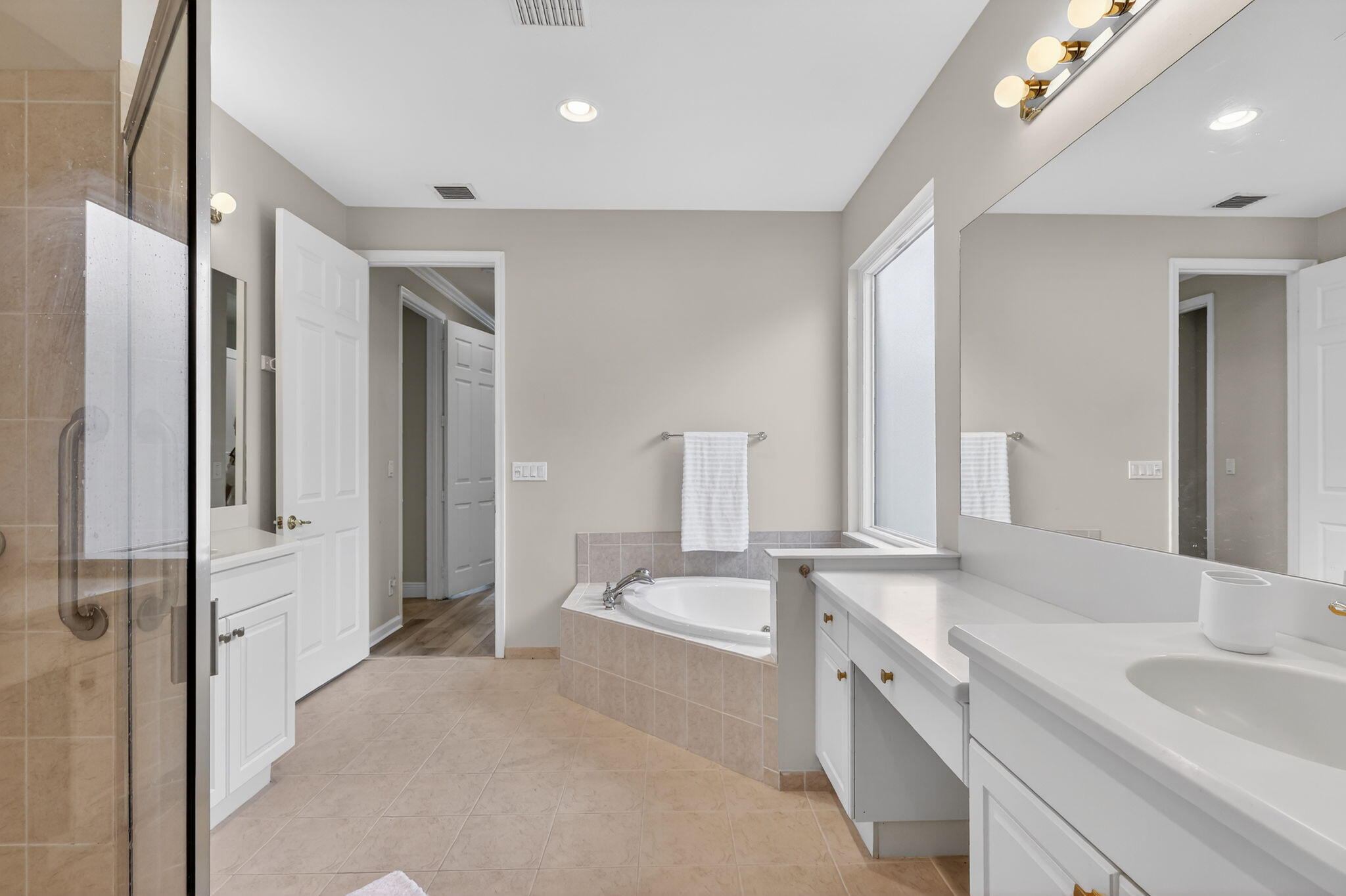 MARTINS CROSSING - Residential