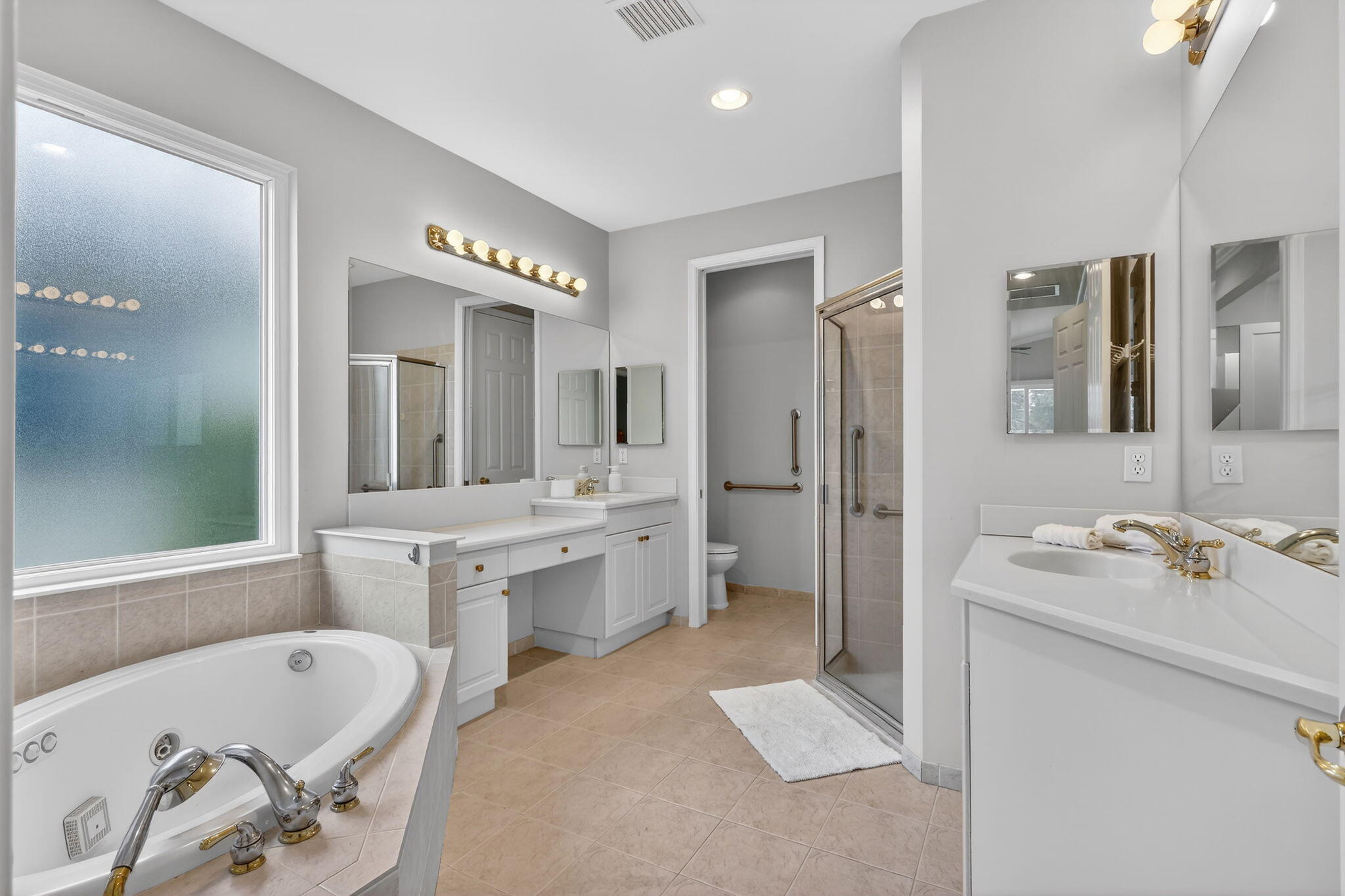 MARTINS CROSSING - Residential