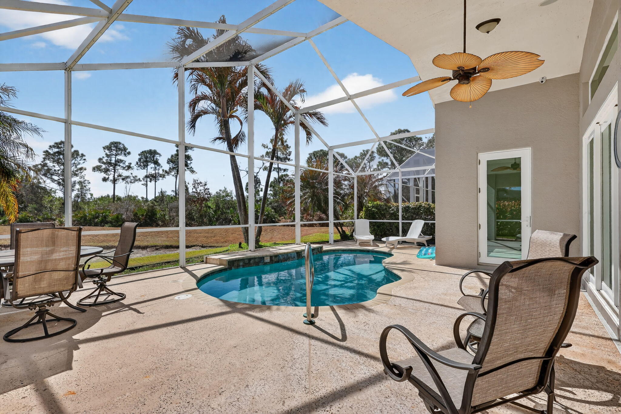 MARTINS CROSSING - Residential