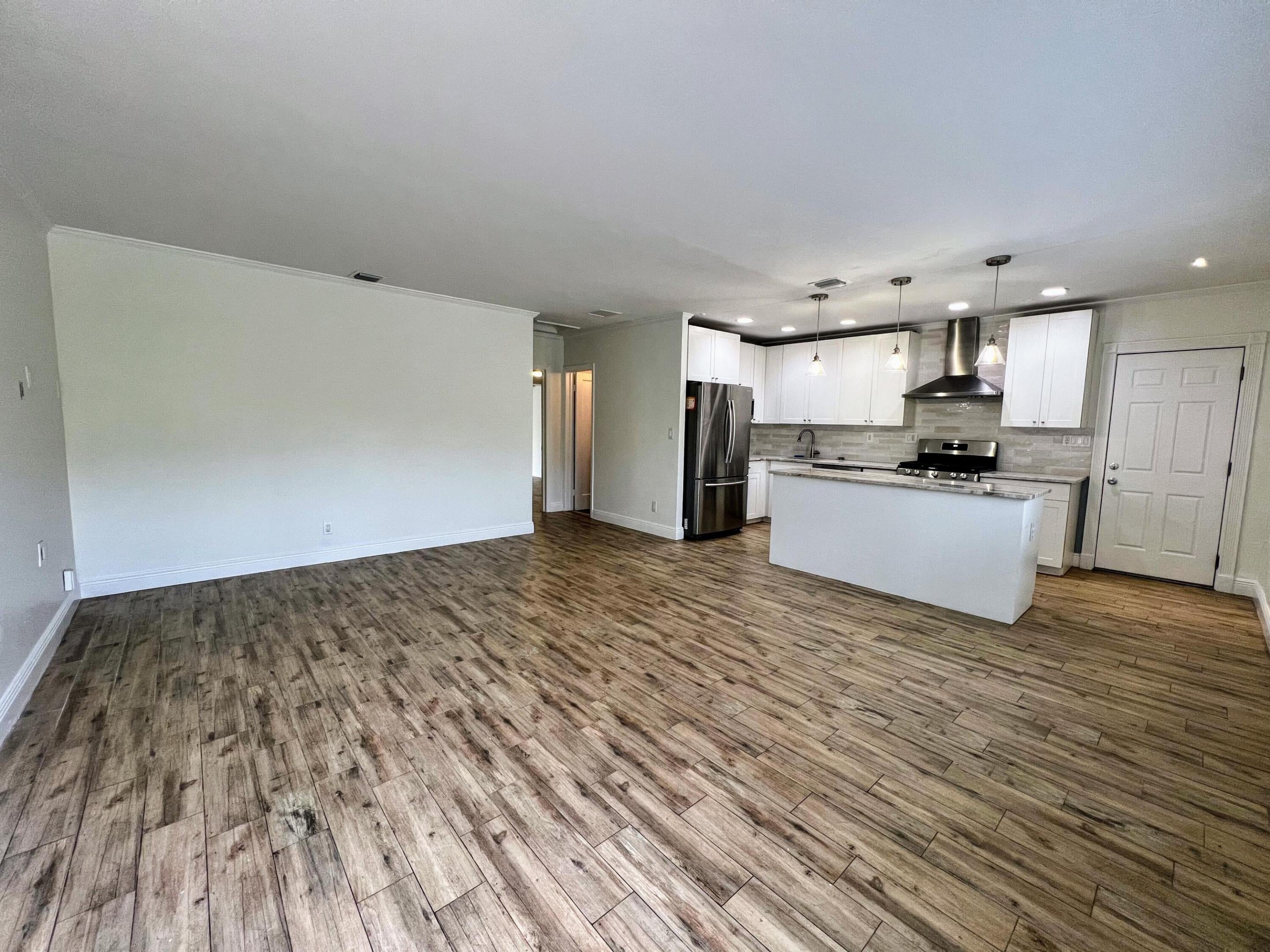 1730 NE 17TH Street