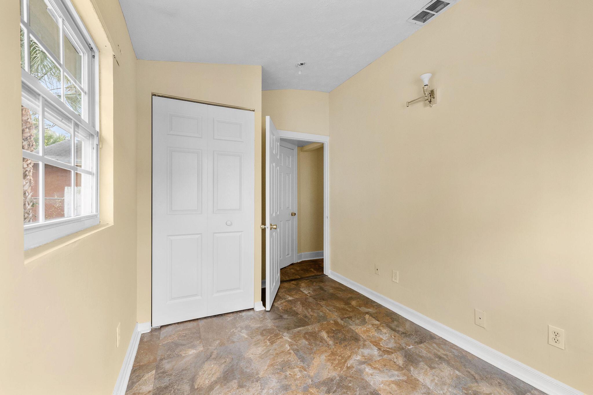 Little Dixie - Residential Lease