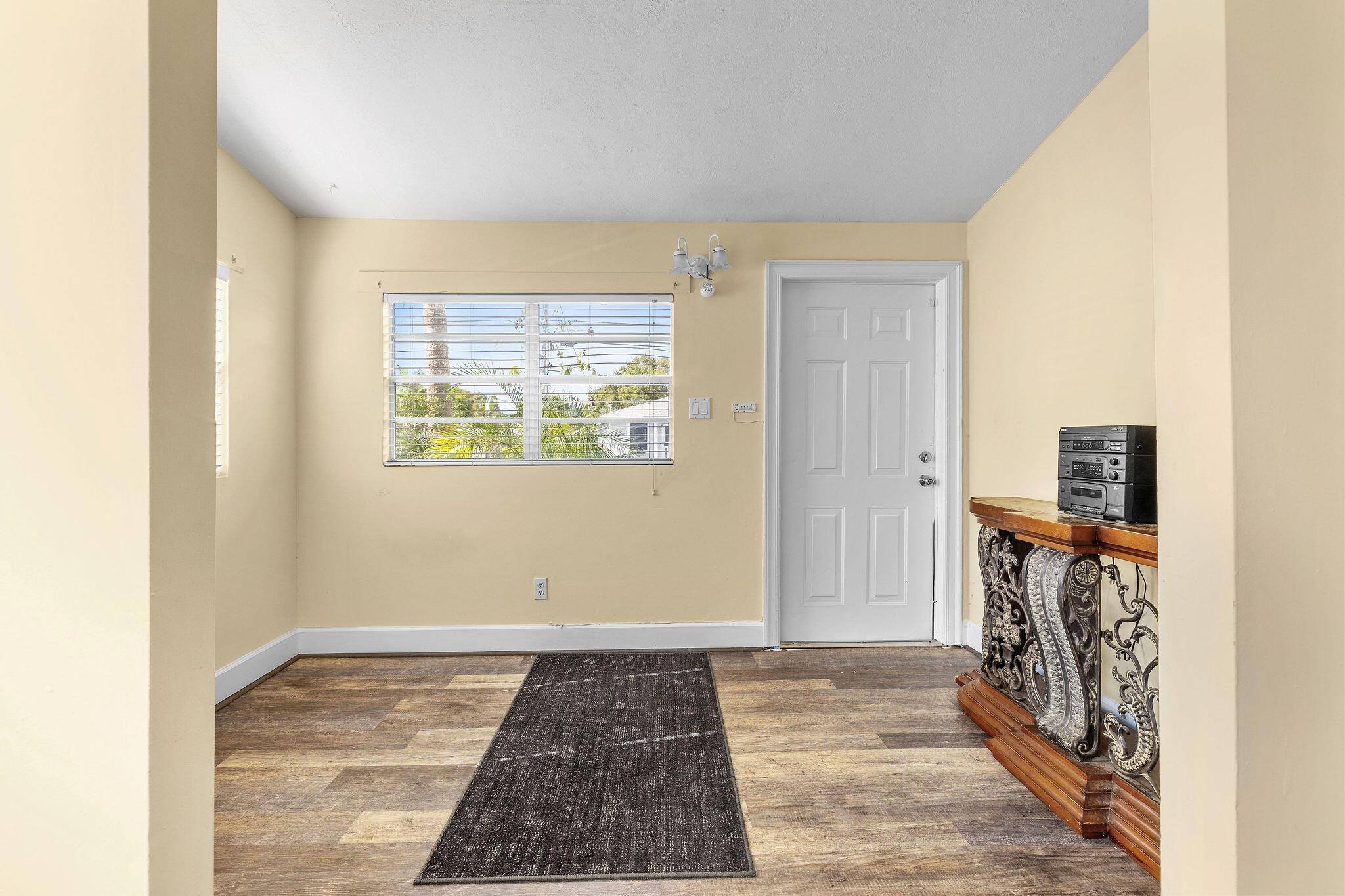 Little Dixie - Residential Lease