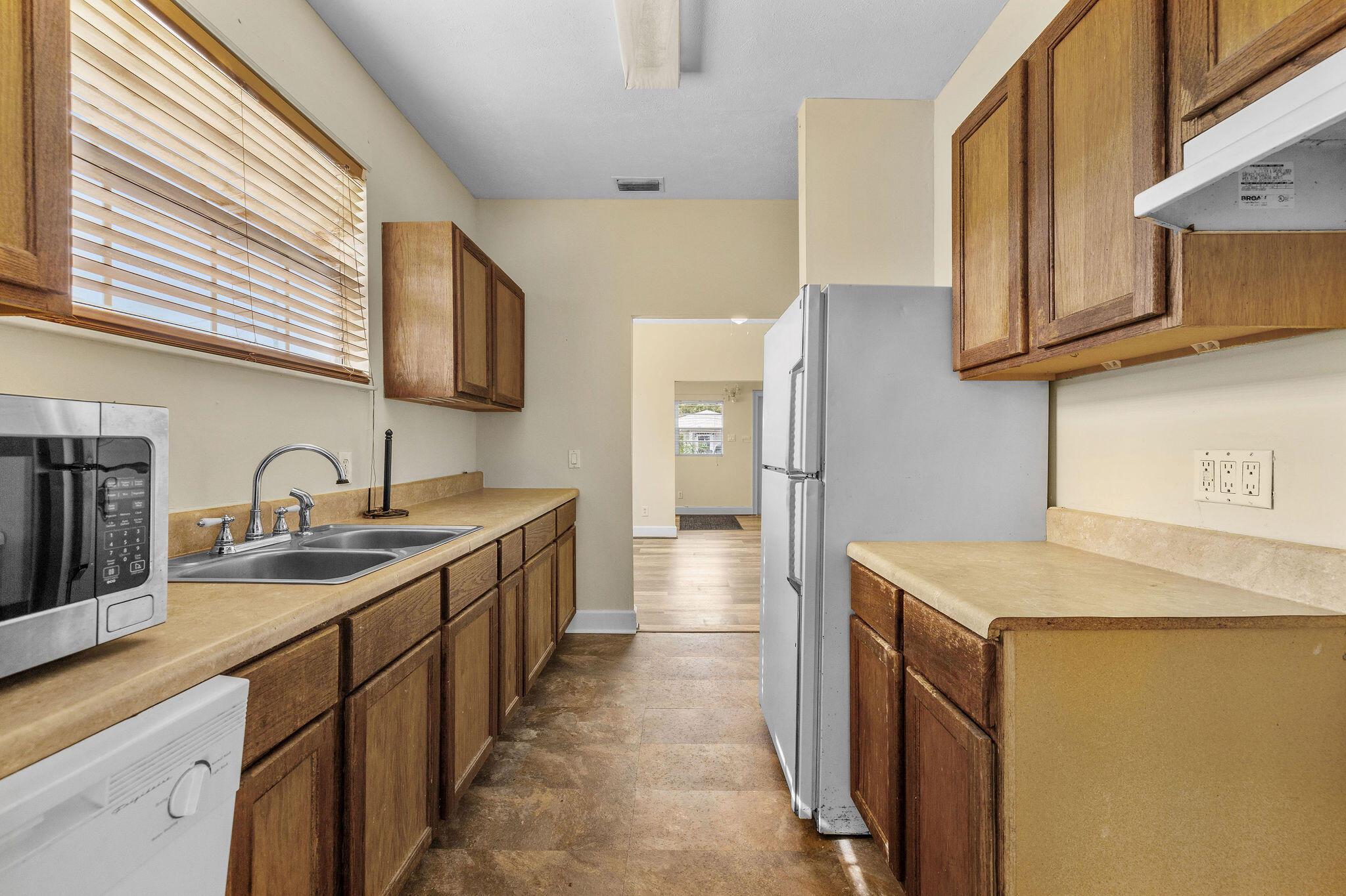 Little Dixie - Residential Lease