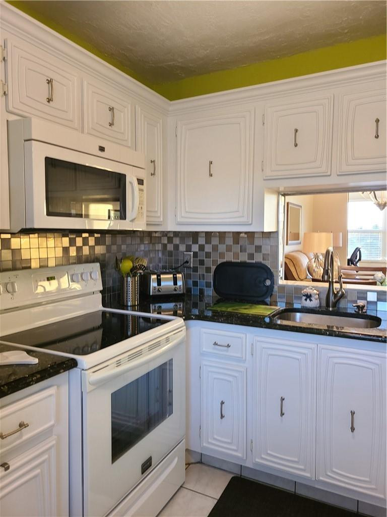 SOMERSET EIGHT - Residential