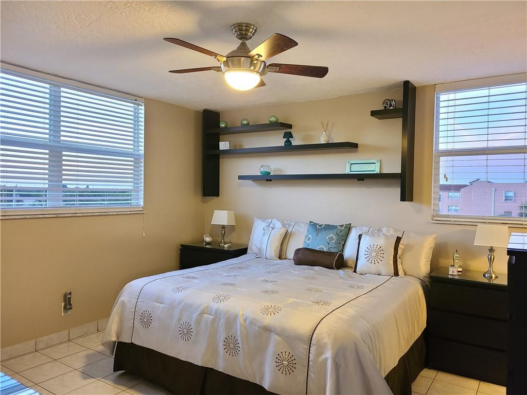 SOMERSET EIGHT - Residential