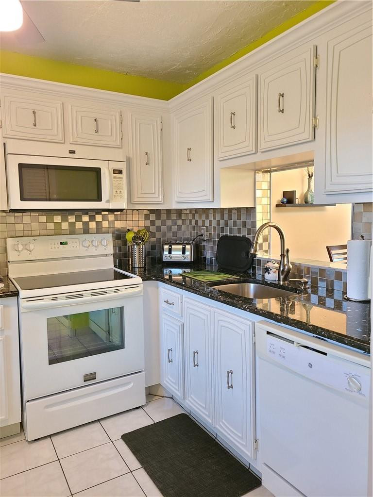 SOMERSET EIGHT - Residential