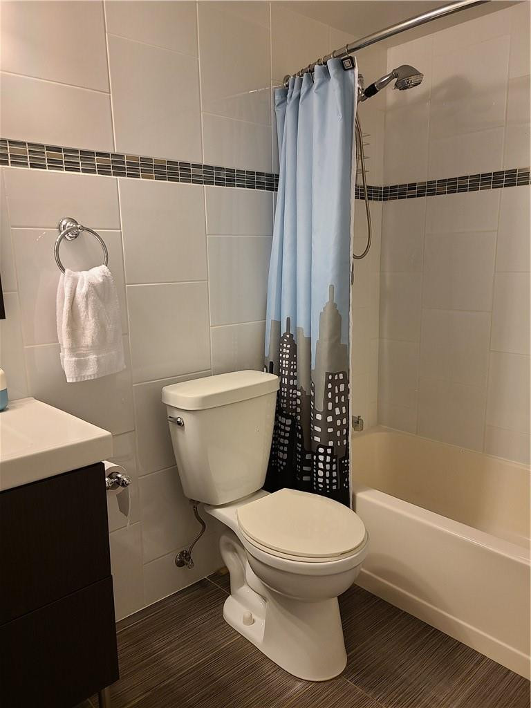 SOMERSET EIGHT - Residential