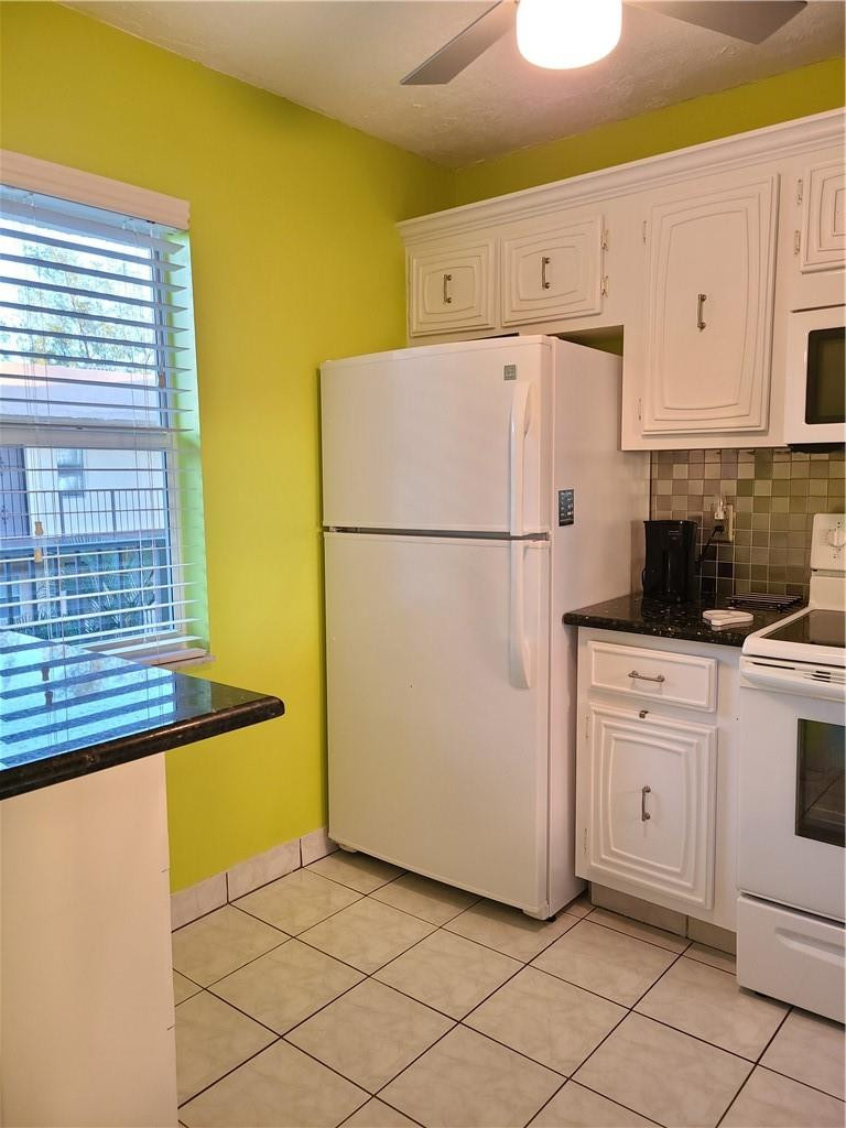 SOMERSET EIGHT - Residential