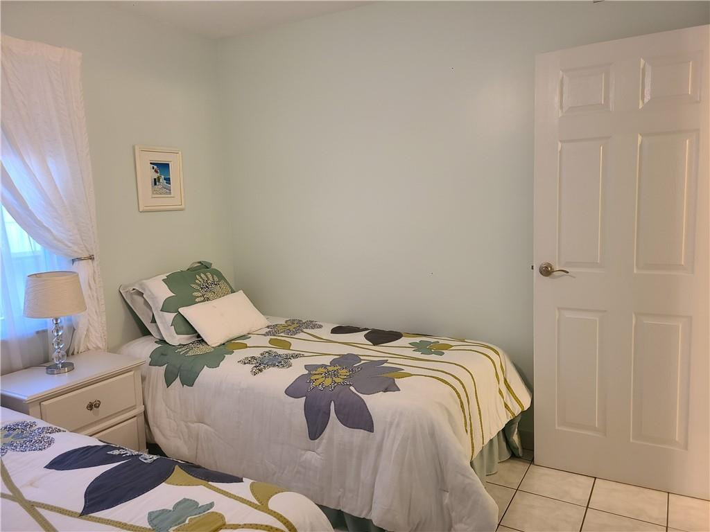 SOMERSET EIGHT - Residential