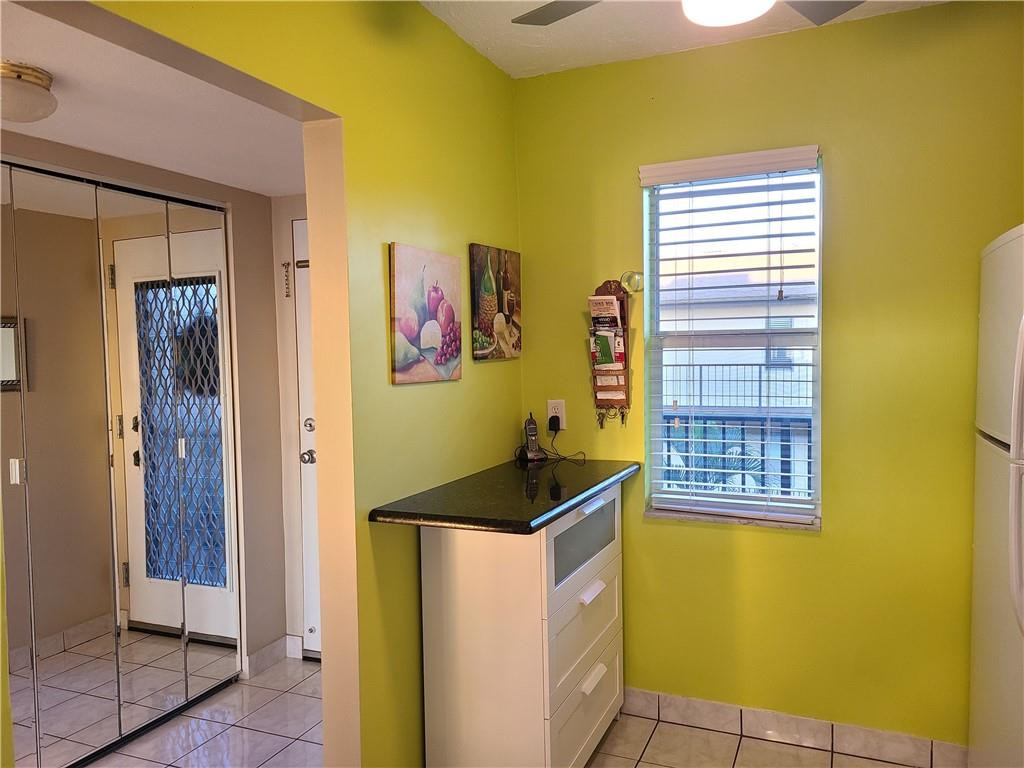 SOMERSET EIGHT - Residential