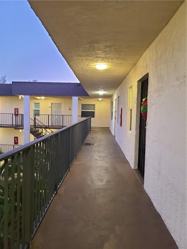 SOMERSET EIGHT - Residential