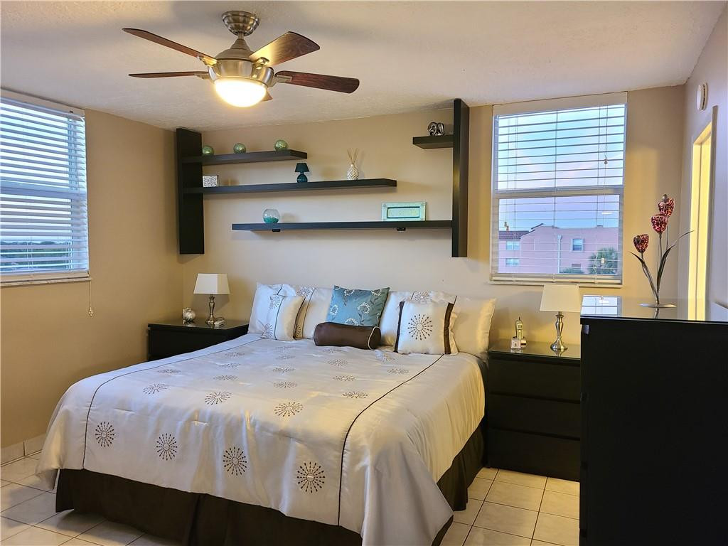 SOMERSET EIGHT - Residential