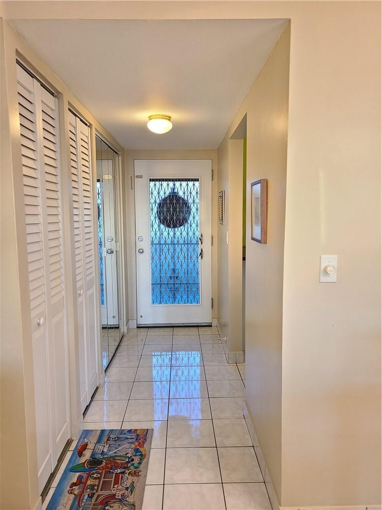 SOMERSET EIGHT - Residential